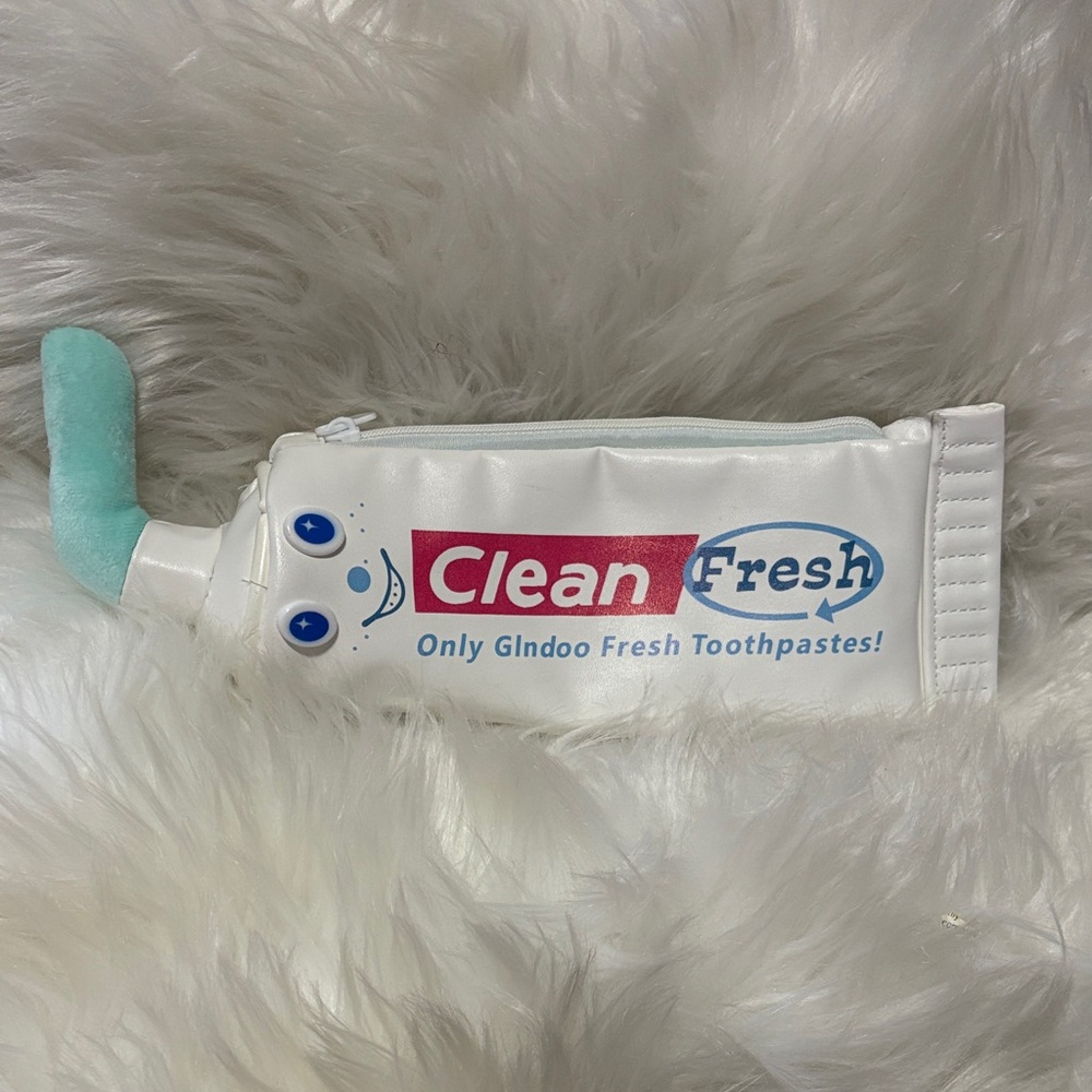 Clean Fresh Toothpaste Tube Pouch